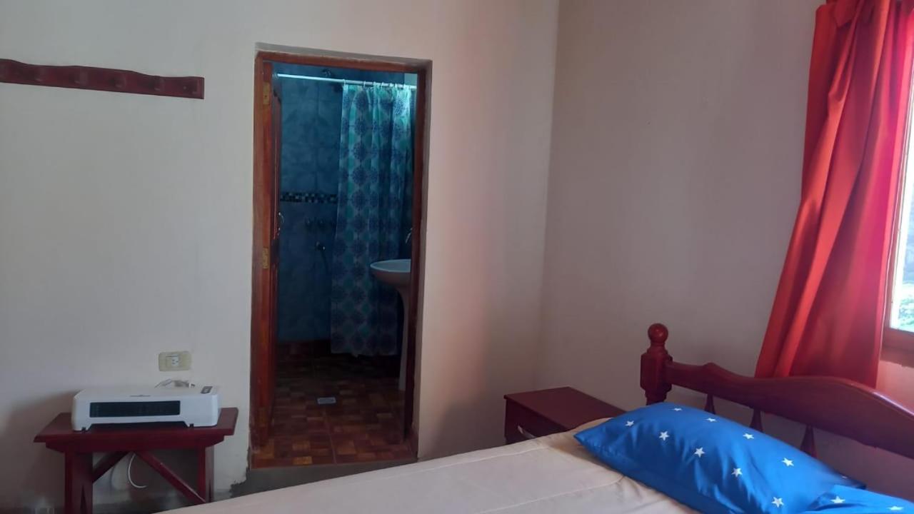 Hospedaje Ale Iruya Exterior foto